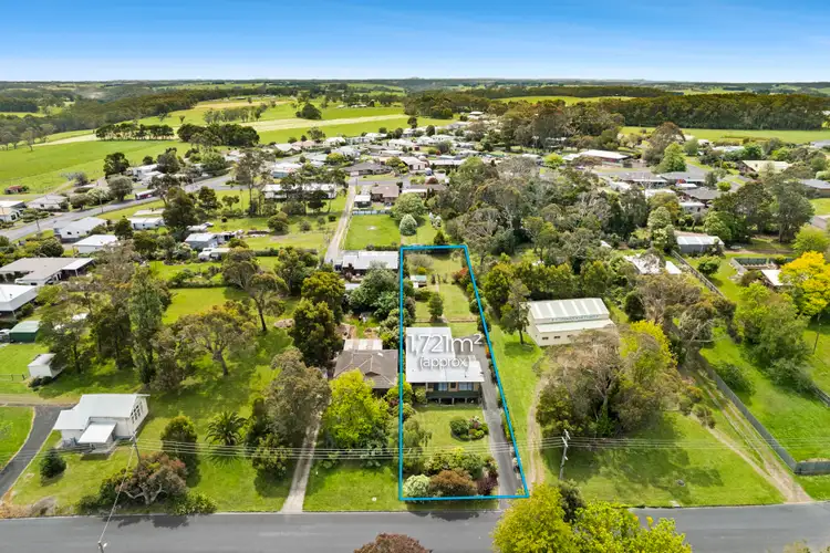 30 Church Street, Timboon VIC 3268
