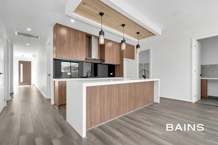 Second view of Homely house listing, 5 Gotland Close, Wollert VIC 3750