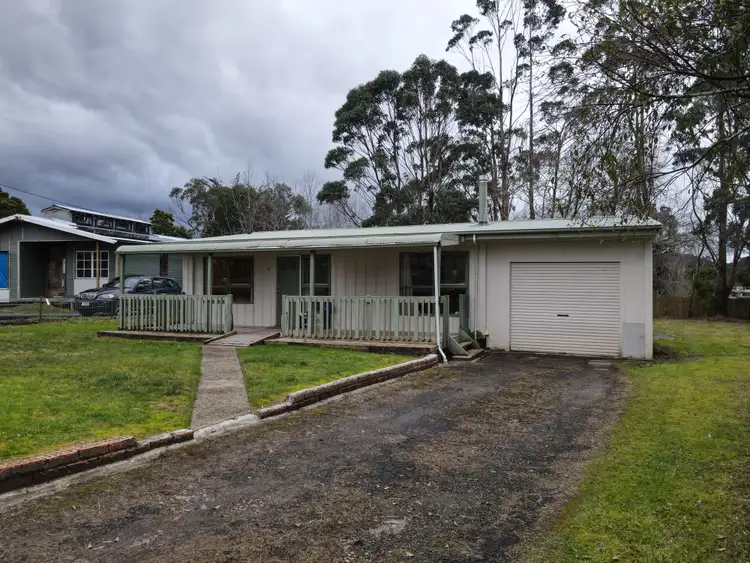 16 Fincham Street, Zeehan TAS 7469