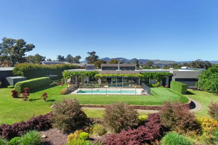 10 Kate Court, Mansfield VIC 3722