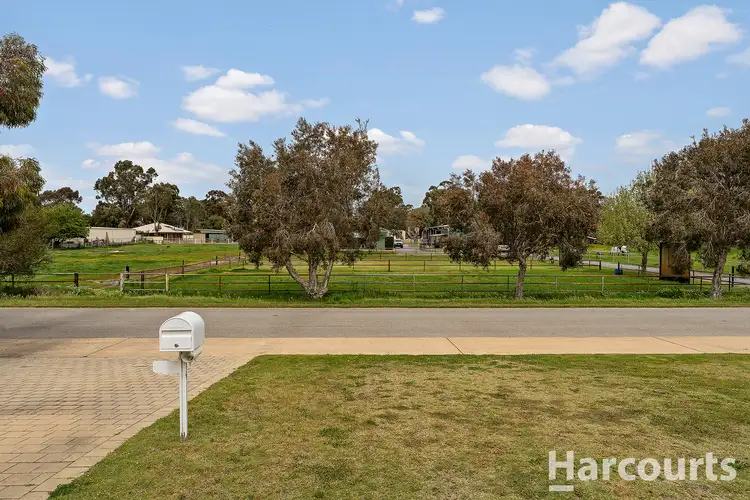 30 Padbury Road, Pinjarra WA 6208