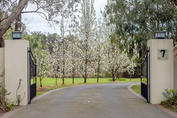 7 Warringine Creek Lane, Bittern VIC 3918