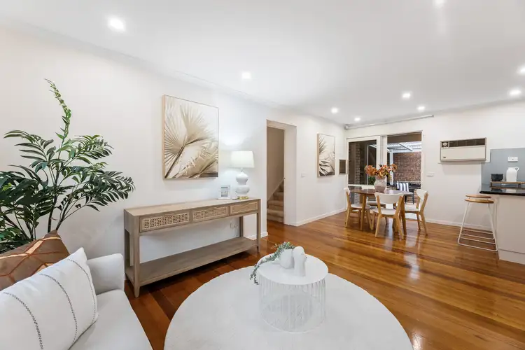 Fourth view of Homely house listing, 2 Shearers Court, Vermont South VIC 3133