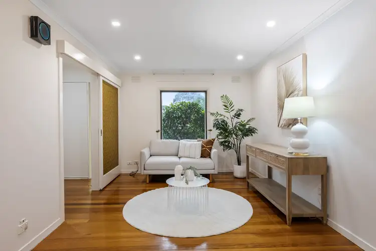Fifth view of Homely house listing, 2 Shearers Court, Vermont South VIC 3133