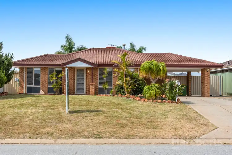 22 Floribunda Avenue, Halls Head WA 6210