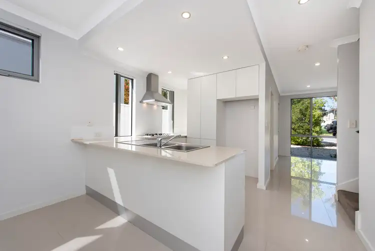 Fifth view of Homely house listing, 2/48 Morfitt Street, Mandurah WA 6210