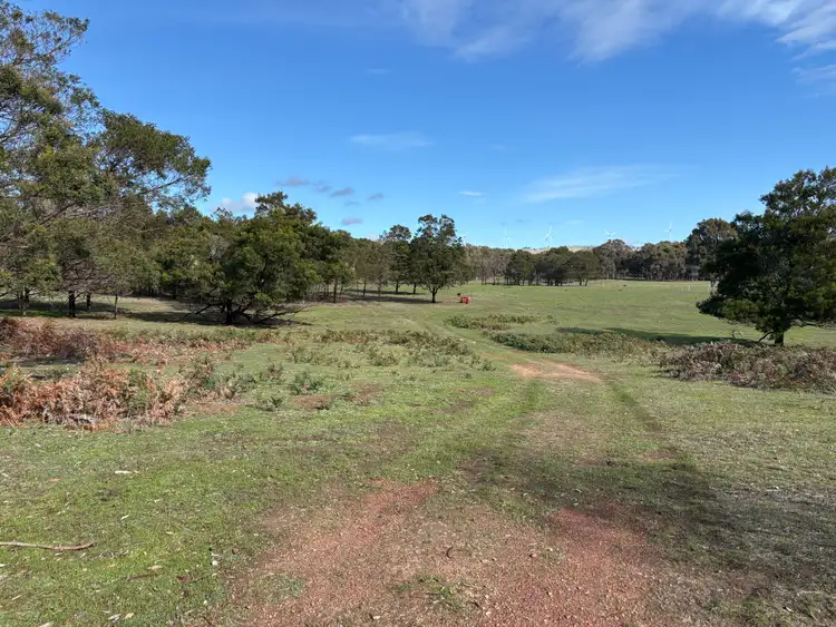 90 Chetwynd Road, Whiteheads Creek VIC 3660