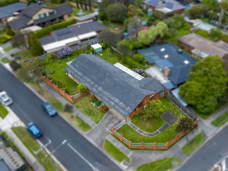 33 Great Western Drive, Vermont South VIC 3133