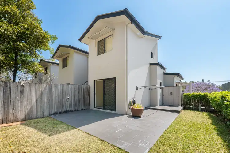 Main view of Homely unit listing, 5/93 Waminda Street, Morningside QLD 4170