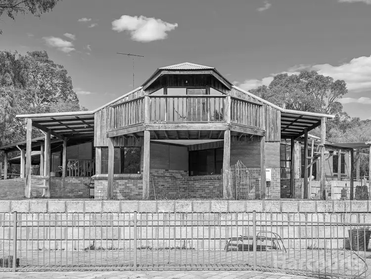 94 Lakeside Parkway, Herron WA 6211