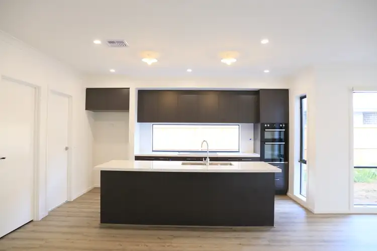 28 Margaretta Circuit