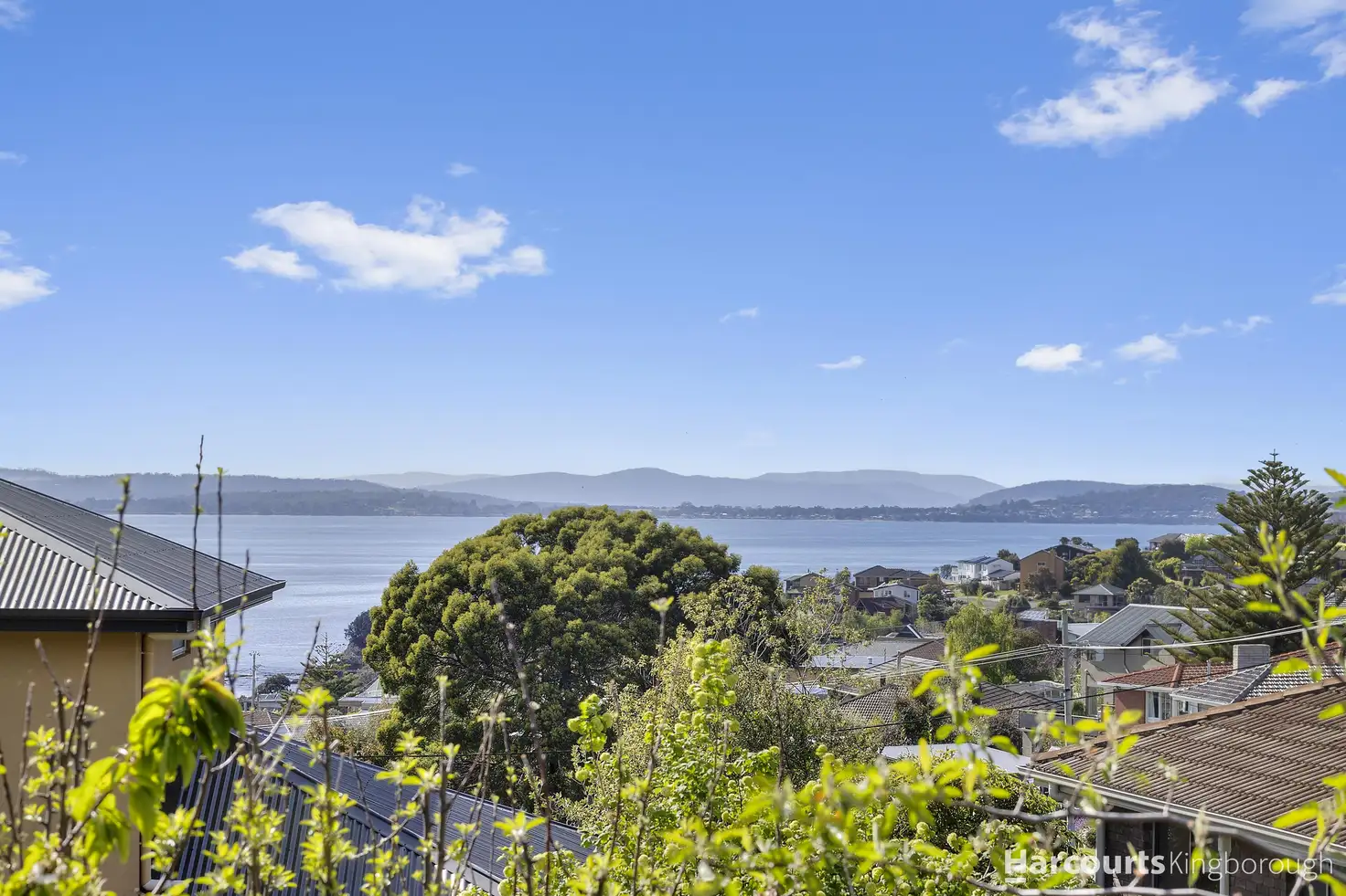 Main view of Homely unit listing, 1/236 Roslyn Avenue, Blackmans Bay TAS 7052
