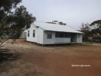 18 Seward Avenue, Varley WA 6355