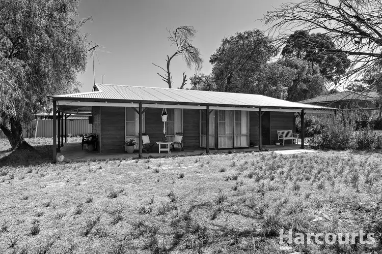 2 Fairway Terrace, Preston Beach WA 6215