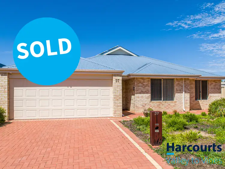 37 Cape Meares Crescent