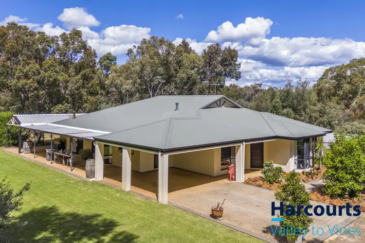 4 Little Bunning Road