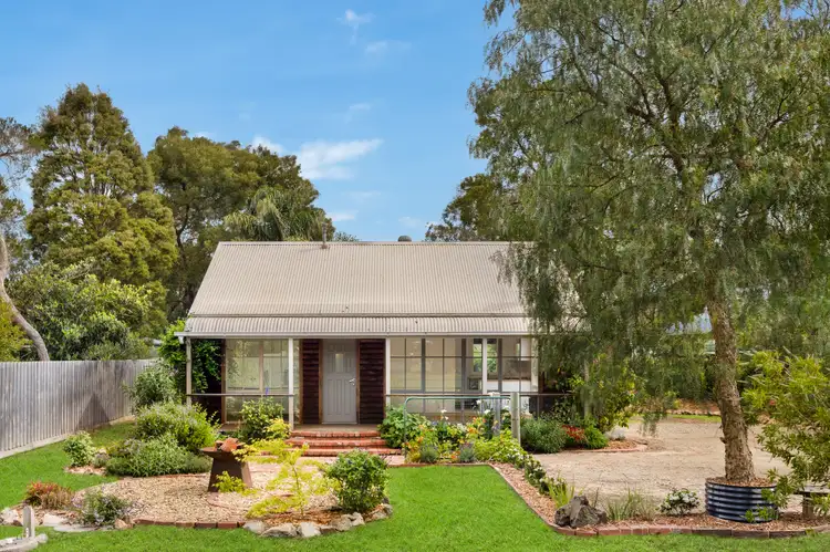 12 Hamilton Street, Crib Point VIC 3919