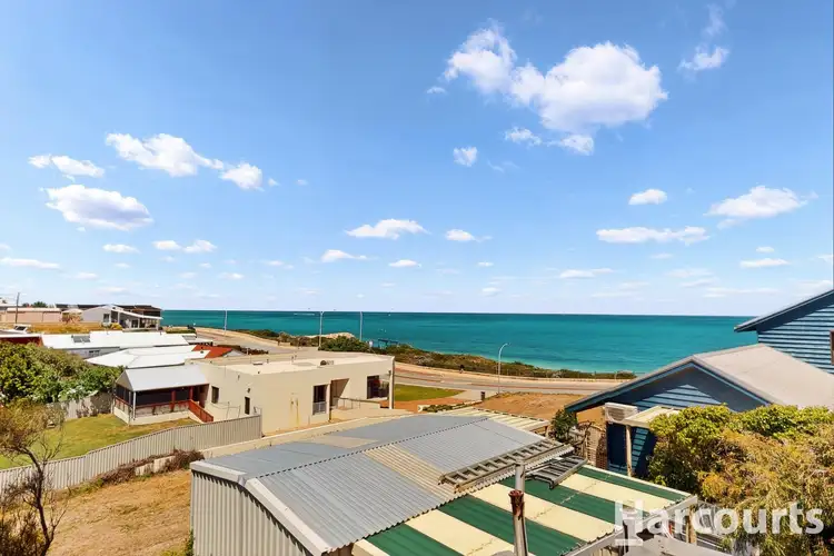 4 Robinson Avenue, Quinns Rocks WA 6030