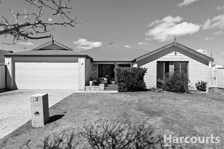 2 Hillside Fairway, Meadow Springs WA 6210