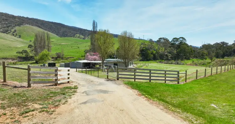 353 Omeo Highway, Omeo VIC 3898