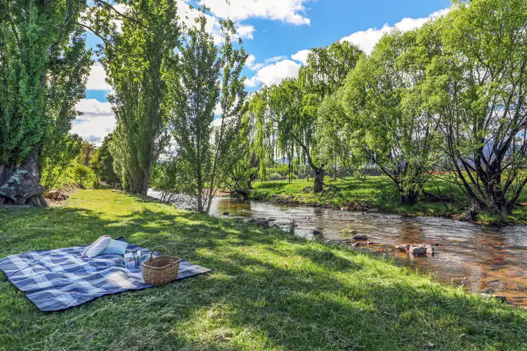 30 High Street, Merrijig VIC 3723