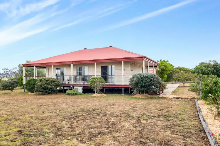 4 Felton Clifton Road, Nobby QLD 4360