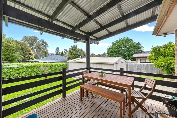 39 South Crescent, Eildon VIC 3713
