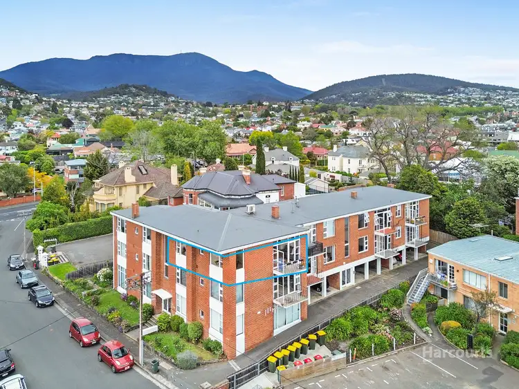 6/1A Sayer Crescent, Sandy Bay TAS 7005