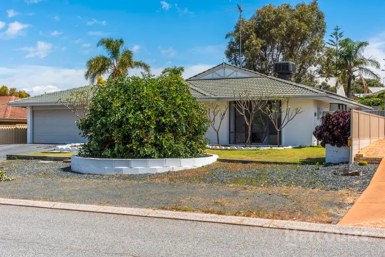 21 Silvertop Avenue, Halls Head WA 6210