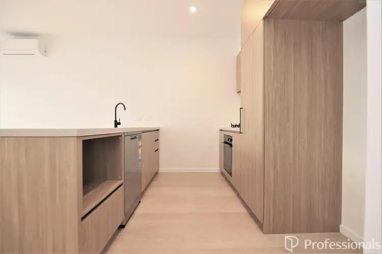 Fourth view of Homely townhouse listing, 5 Dayspring Path, Wollert VIC 3750