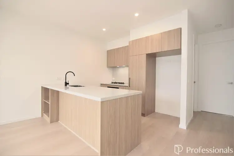 Fifth view of Homely townhouse listing, 5 Dayspring Path, Wollert VIC 3750