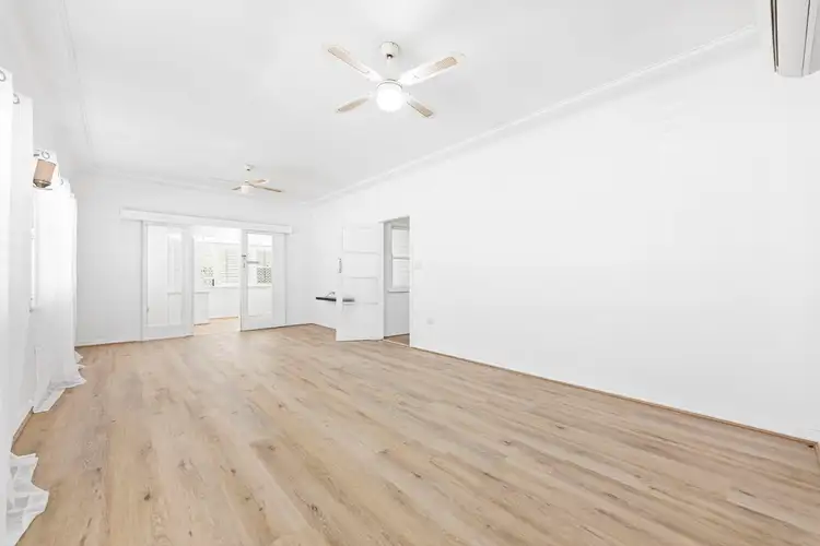 221 Long Street, South Toowoomba QLD 4350