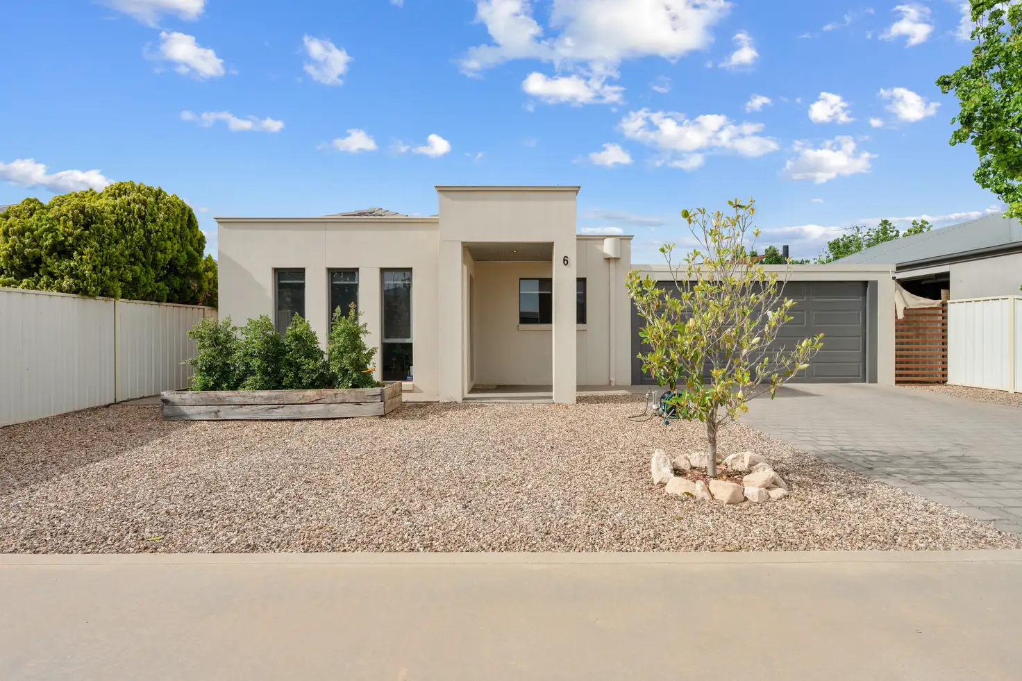 Main view of Homely townhouse listing, 6 Tasman Court, Mildura VIC 3500