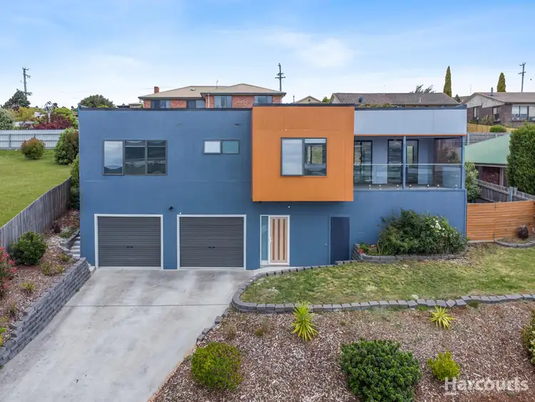 30 Roberts Crescent, Newnham TAS 7248