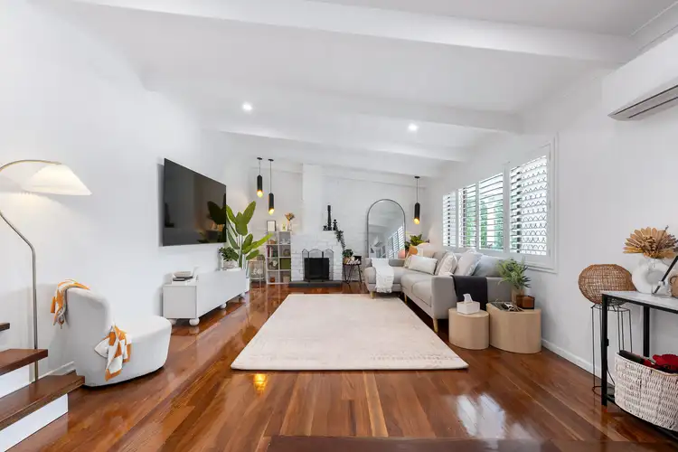 68 Scrub Road, Carindale QLD 4152