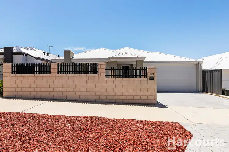 33 Waardong Court, Halls Head WA 6210