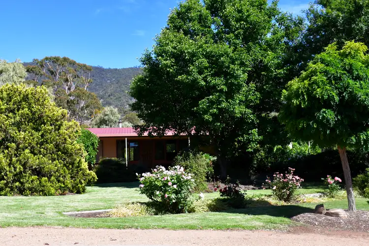 10 Searle Street, Melrose SA 5483