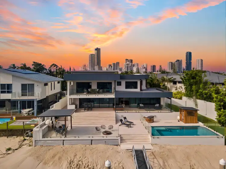 11 Gretel Drive, Mermaid Waters QLD 4218