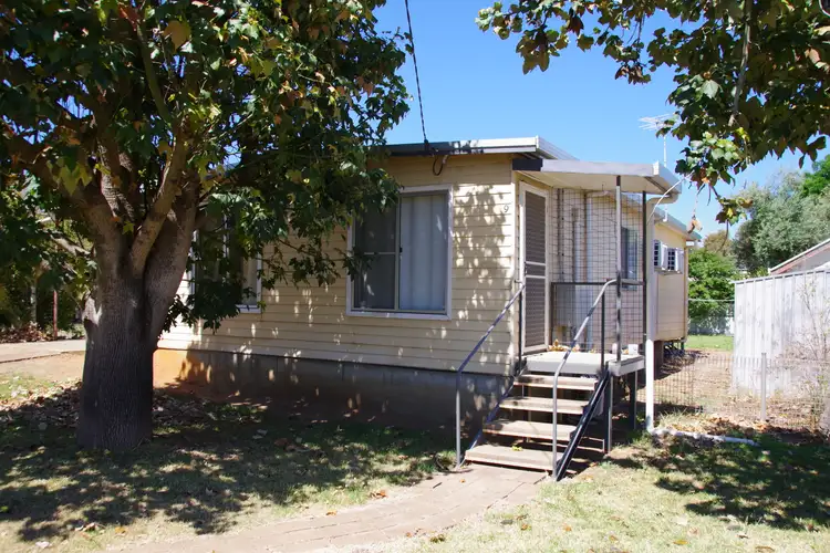 9 Warrior Street, Wee Waa NSW 2388