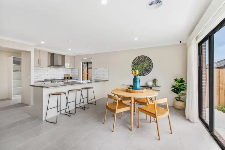 Second view of Homely house listing, 5 Rothesay Avenue, Clyde VIC 3978