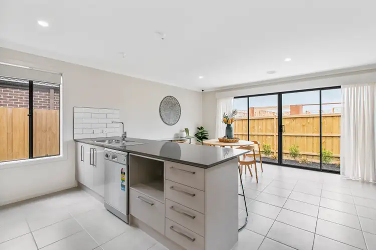 Fourth view of Homely house listing, 5 Rothesay Avenue, Clyde VIC 3978