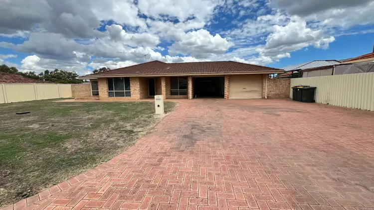 19 Hythe Road, Marangaroo WA 6064