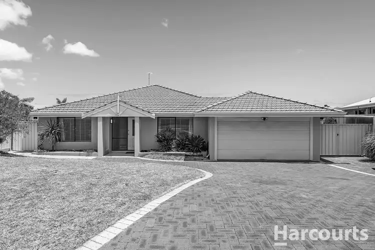 10 Bucentaur Place, Halls Head WA 6210