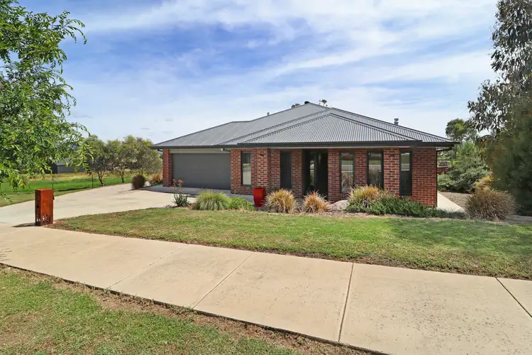 39 Donovans Way, Mansfield VIC 3722