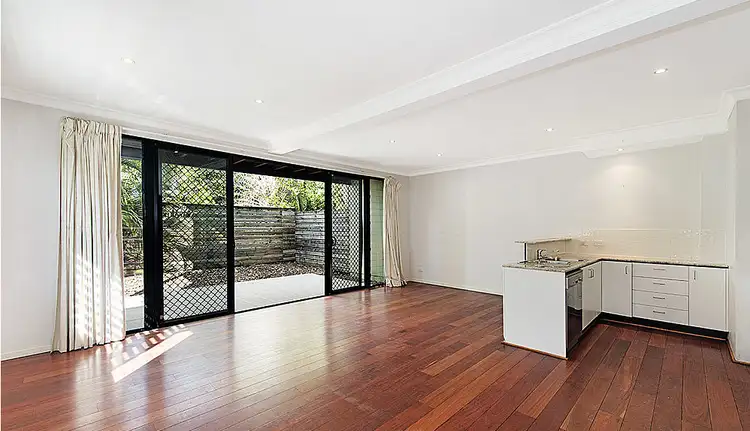 Second view of Homely townhouse listing, 6/16 Park Street, Hawthorne QLD 4171