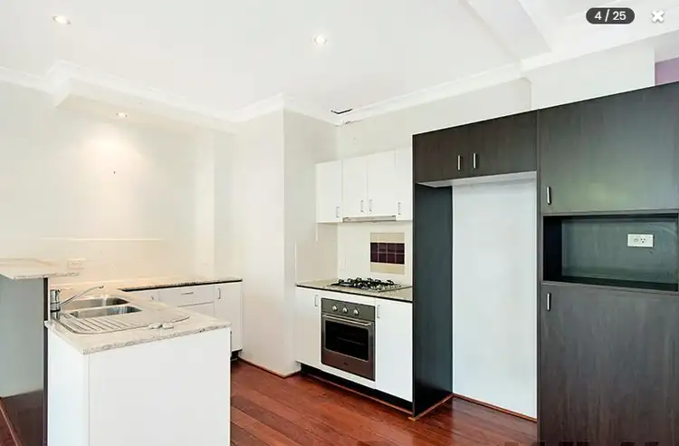 Third view of Homely townhouse listing, 6/16 Park Street, Hawthorne QLD 4171