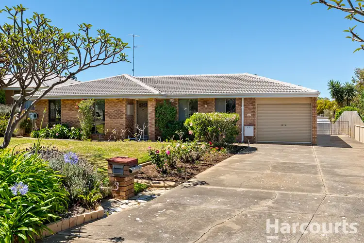 3 Barkley Place, Halls Head WA 6210