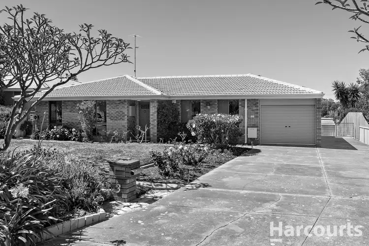 3 Barkley Place, Halls Head WA 6210
