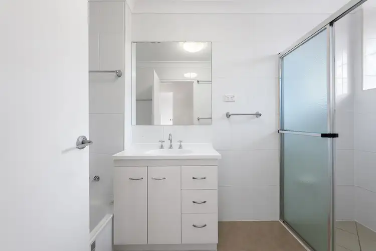 Fifth view of Homely unit listing, 1/15 Amelia Street, Coorparoo QLD 4151