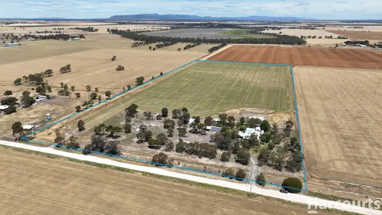 200 Centre Road, Drung VIC 3401